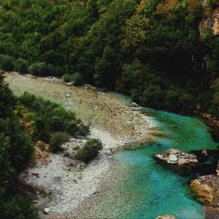 Villa Plis Bujtina - Bajram Curri